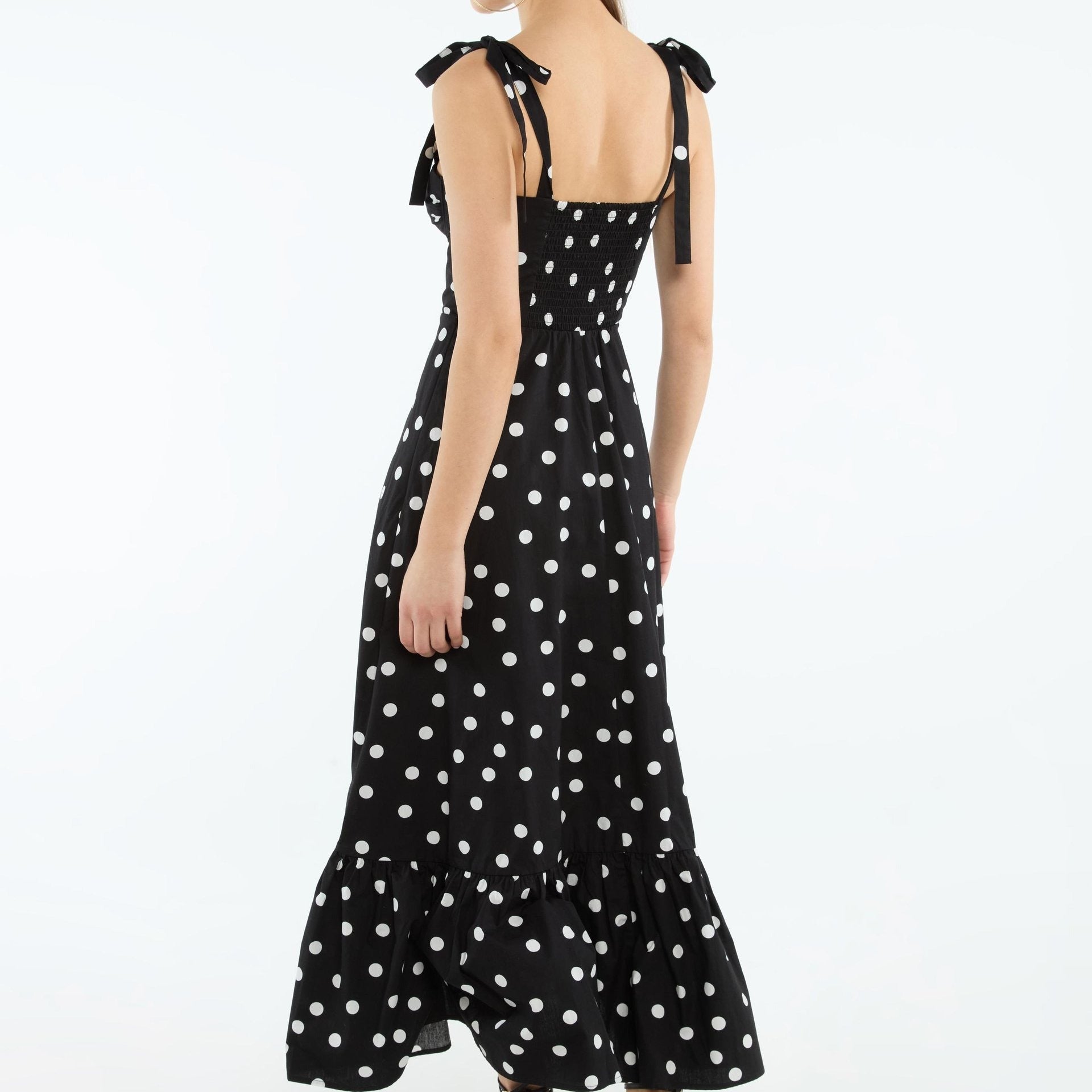 vestido midi evasê